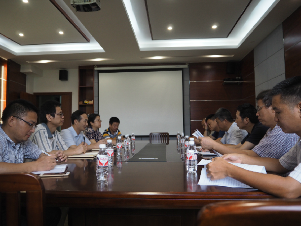 座谈会现场.jpg